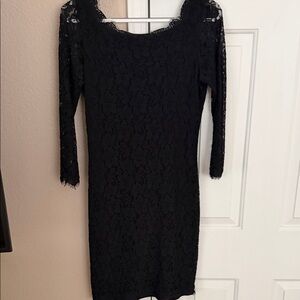 Diane Von Furstenberg Black Long Sleeve Lace Sheath Dress